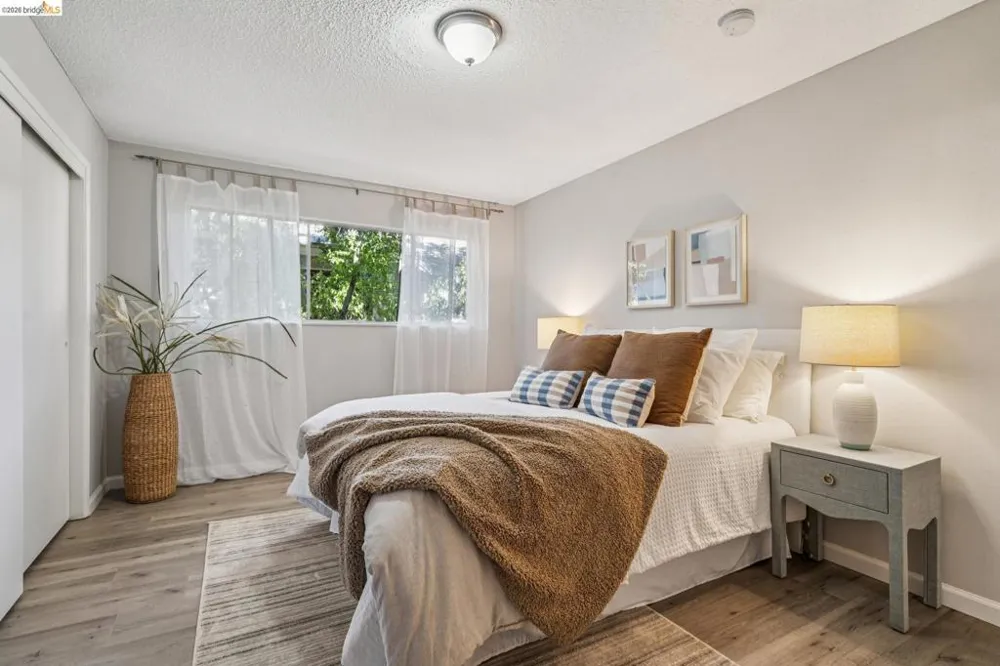 2614 Warring St #6 Berkeley, CA 94704