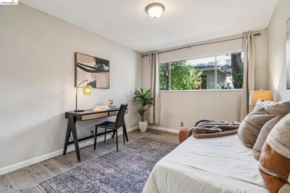 2614 Warring St #6 Berkeley, CA 94704