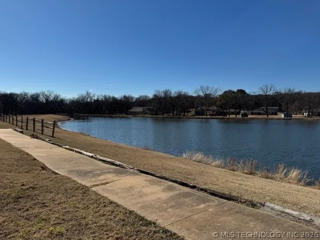 4 Lakeview Burneyville, OK 73430