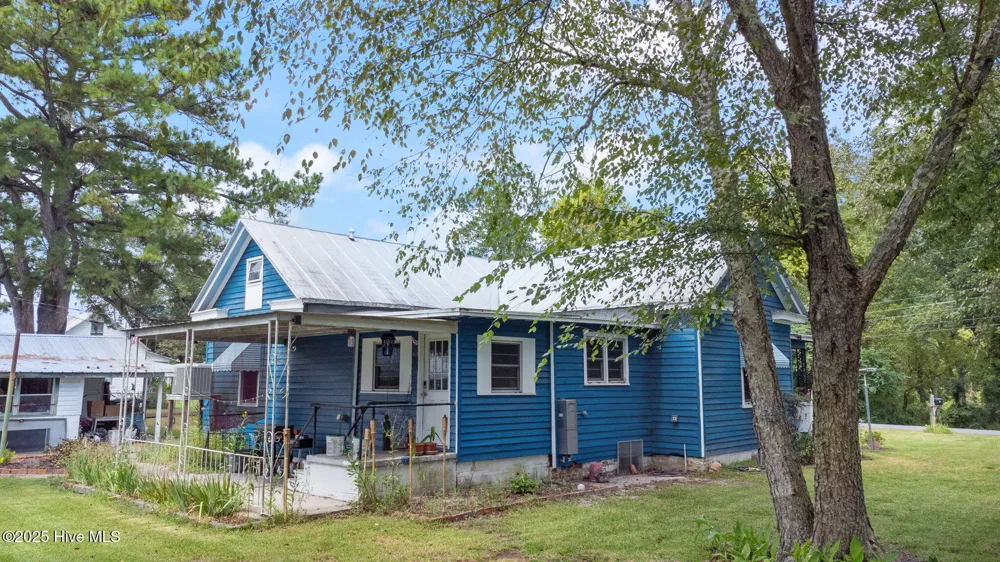 104 Trent Street Trenton, NC 28585