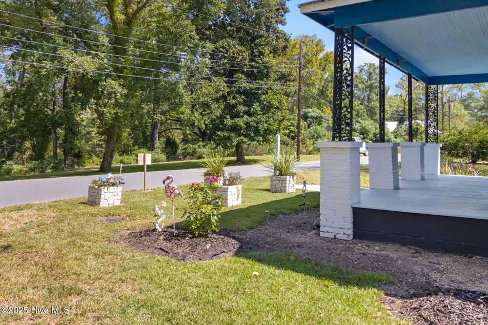 104 Trent Street Trenton, NC 28585