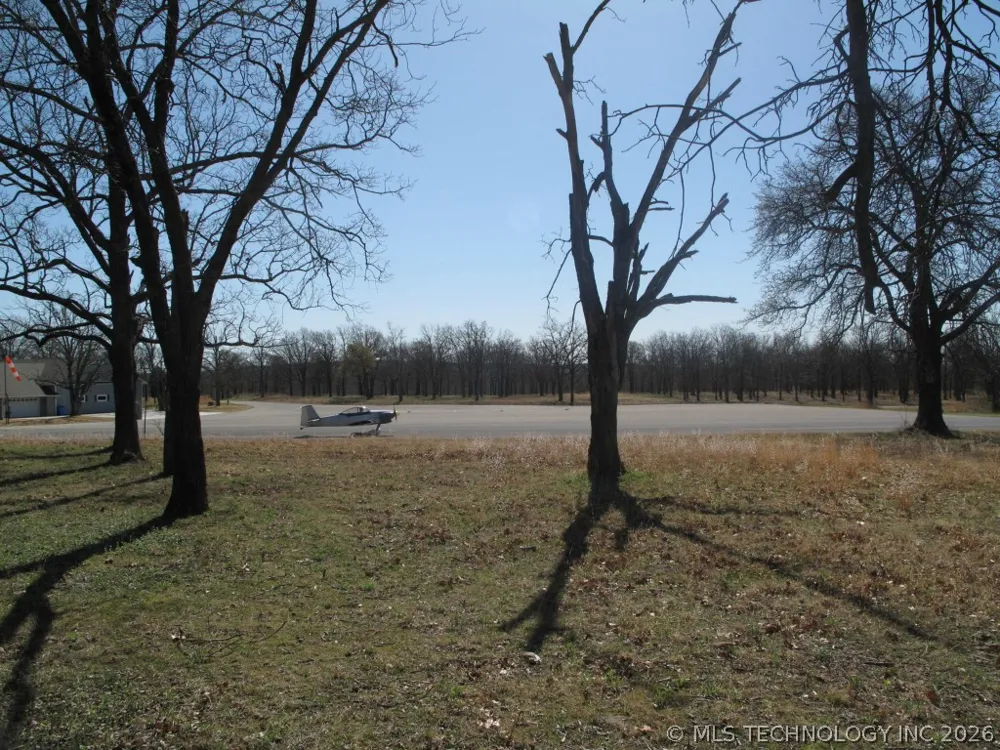 23 E Hillside Road Cookson, OK 74427