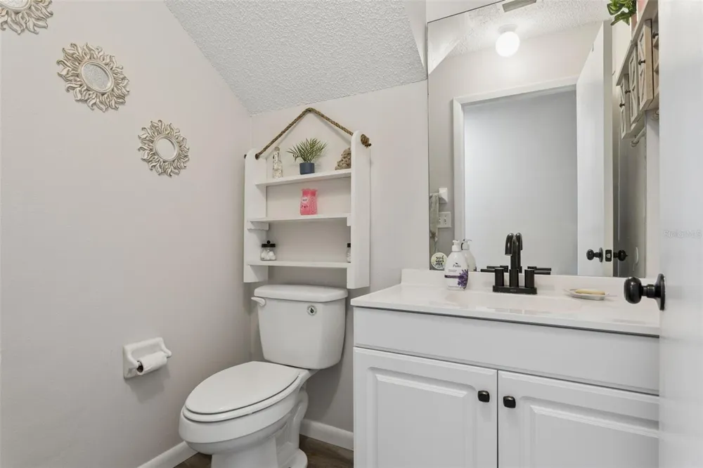 425 KENSINGTON LAKE CIRCLE Brandon, FL 33511