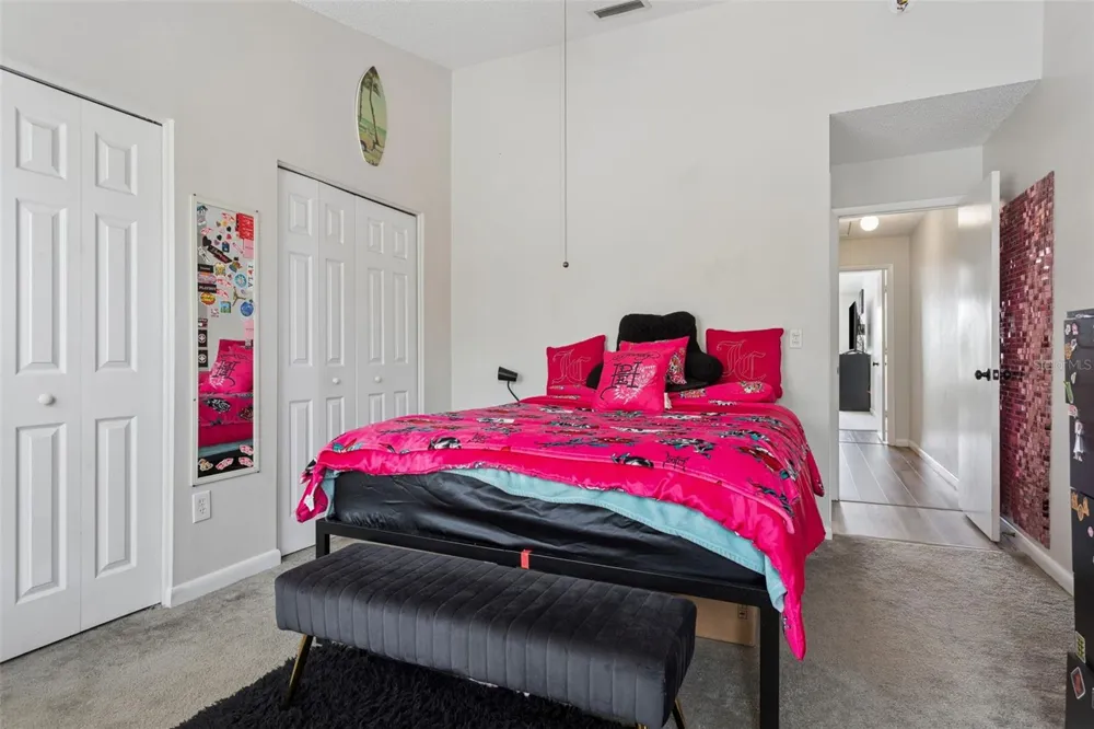 425 KENSINGTON LAKE CIRCLE Brandon, FL 33511