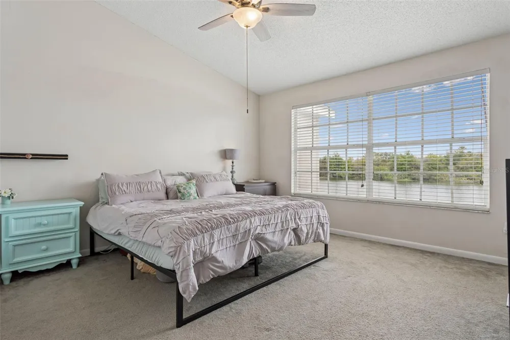 425 KENSINGTON LAKE CIRCLE Brandon, FL 33511