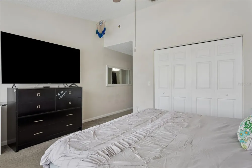 425 KENSINGTON LAKE CIRCLE Brandon, FL 33511