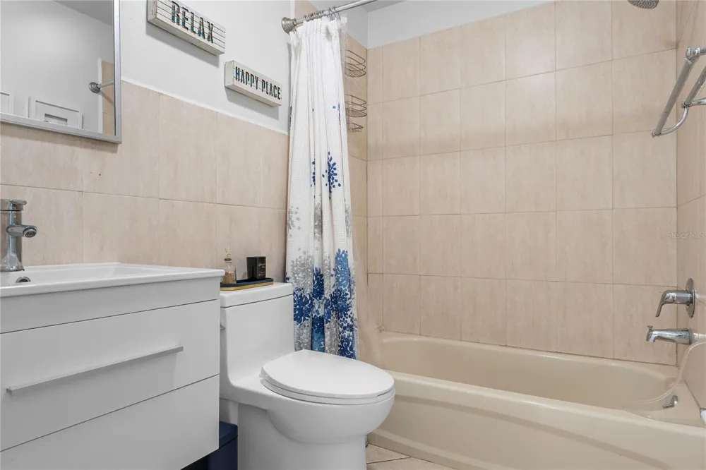 115 ESQ CAMBIJA STREET #2B Rincon, PR 00677