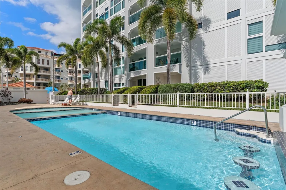 115 ESQ CAMBIJA STREET #2B Rincon, PR 00677