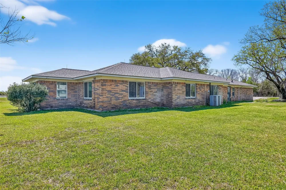 11934 Fm 1994 Road Guy, TX 77444