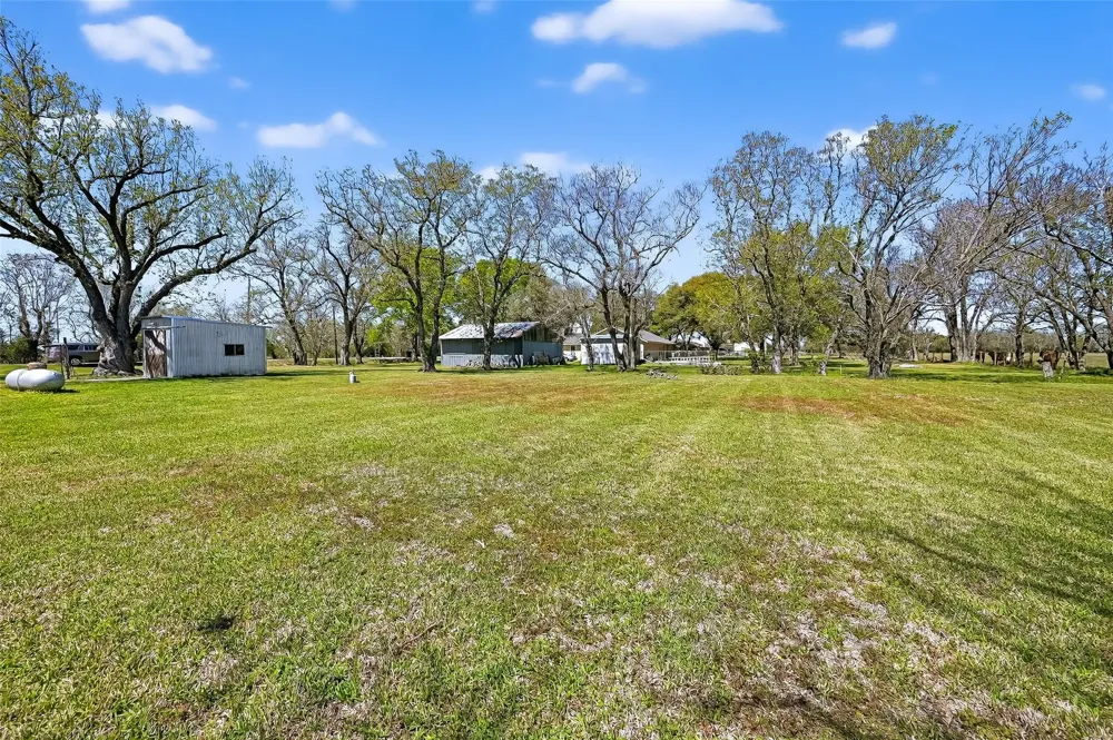 11934 Fm 1994 Road Guy, TX 77444