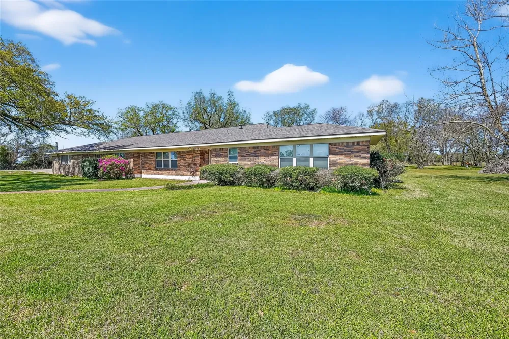 11934 Fm 1994 Road Guy, TX 77444