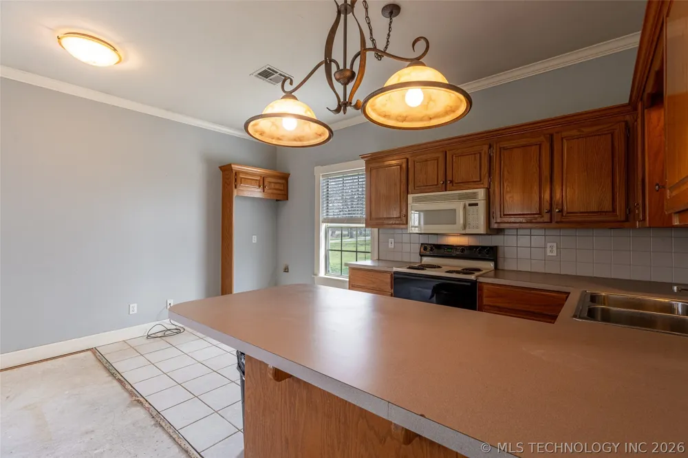 16755 S 4162 ROAD Claremore, OK 74017
