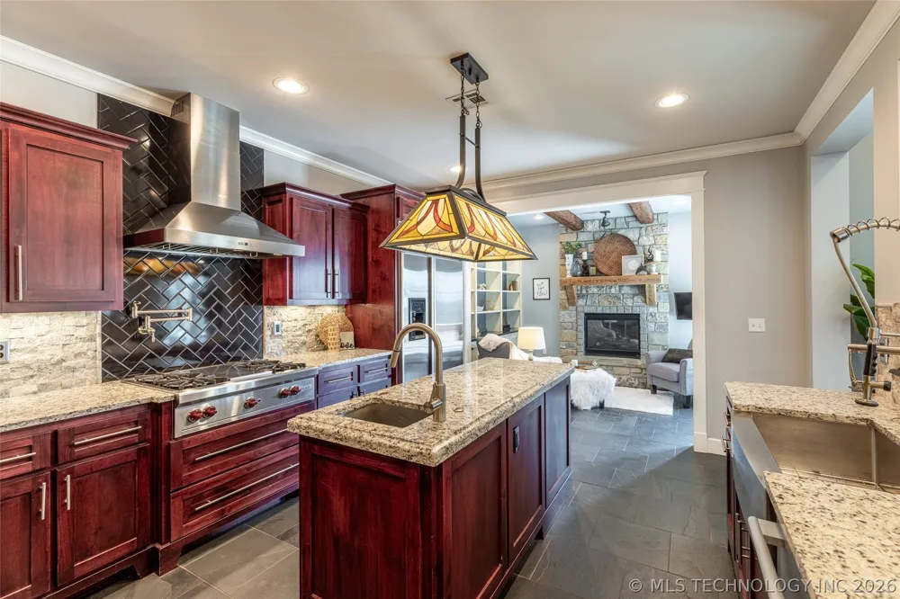 16755 S 4162 ROAD Claremore, OK 74017