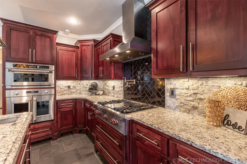 16755 S 4162 ROAD Claremore, OK 74017
