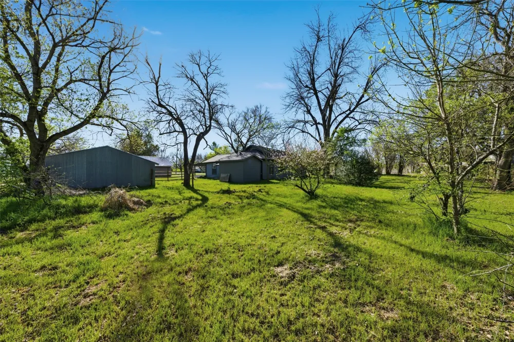 300 S 2nd Street Tehuacana, TX 76686