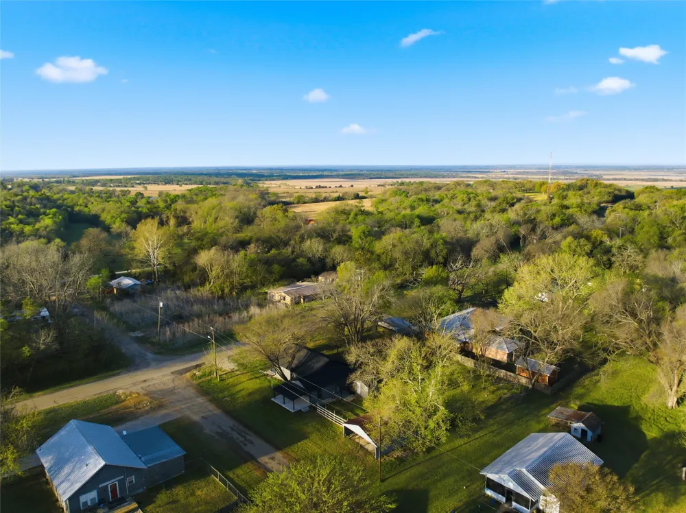 300 S 2nd Street Tehuacana, TX 76686