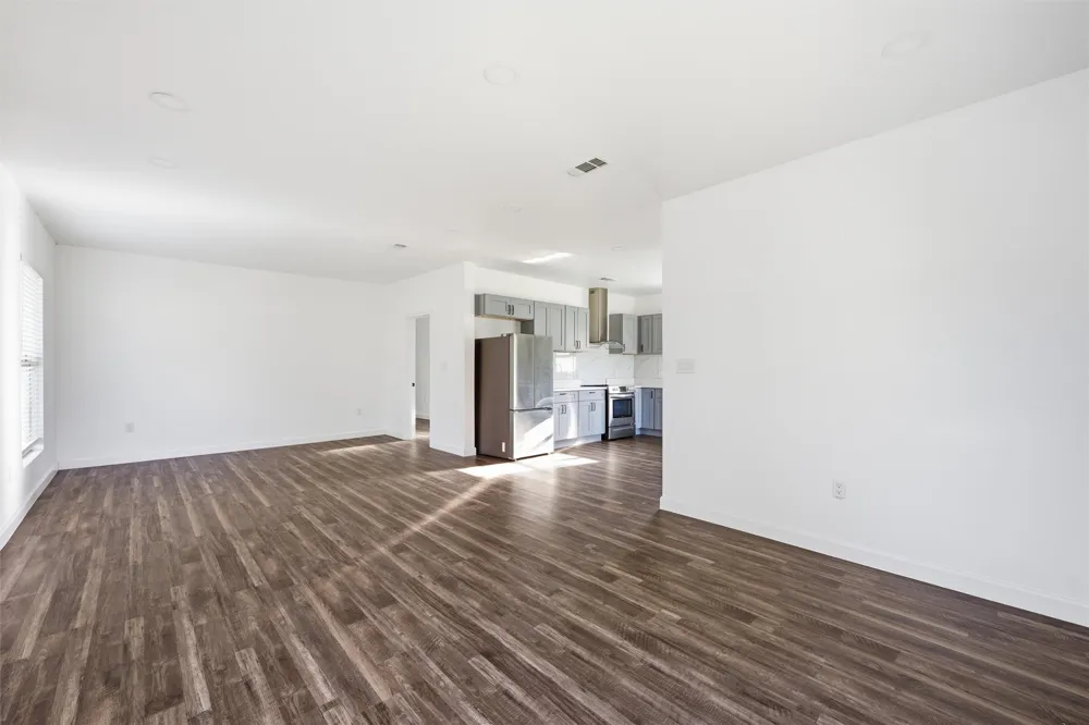 300 S 2nd Street Tehuacana, TX 76686