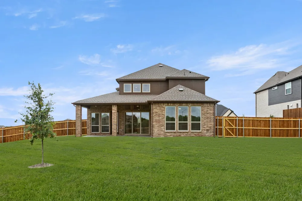 513 Pond Springs Drive DeSoto, TX 75115