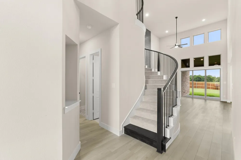 513 Pond Springs Drive DeSoto, TX 75115