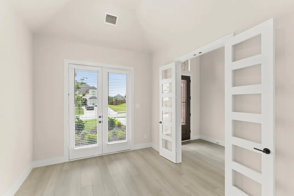 513 Pond Springs Drive DeSoto, TX 75115
