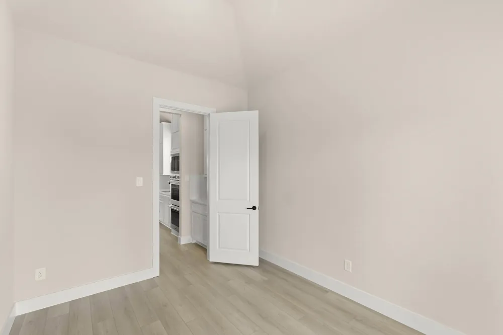 513 Pond Springs Drive DeSoto, TX 75115