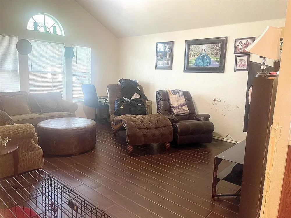 5301 Joshua Court Sansom Park, TX 76114