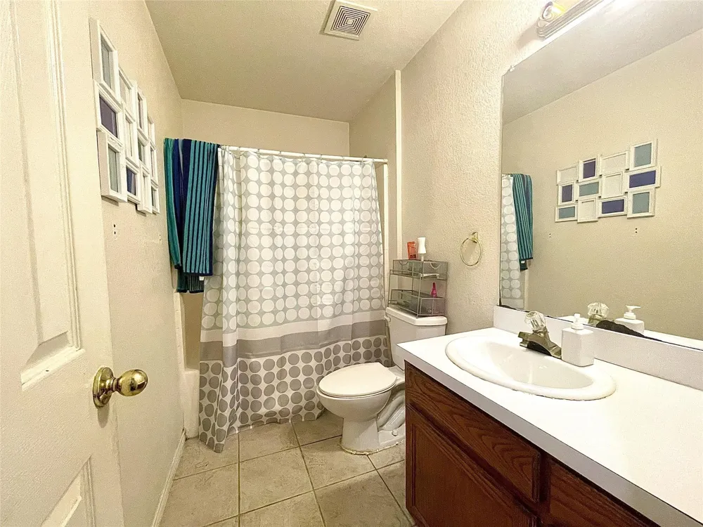 5301 Joshua Court Sansom Park, TX 76114