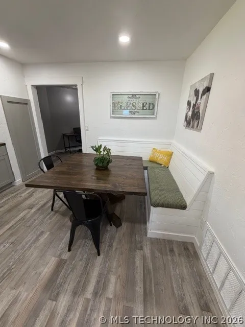 219 Berton Holdenville, OK 74848
