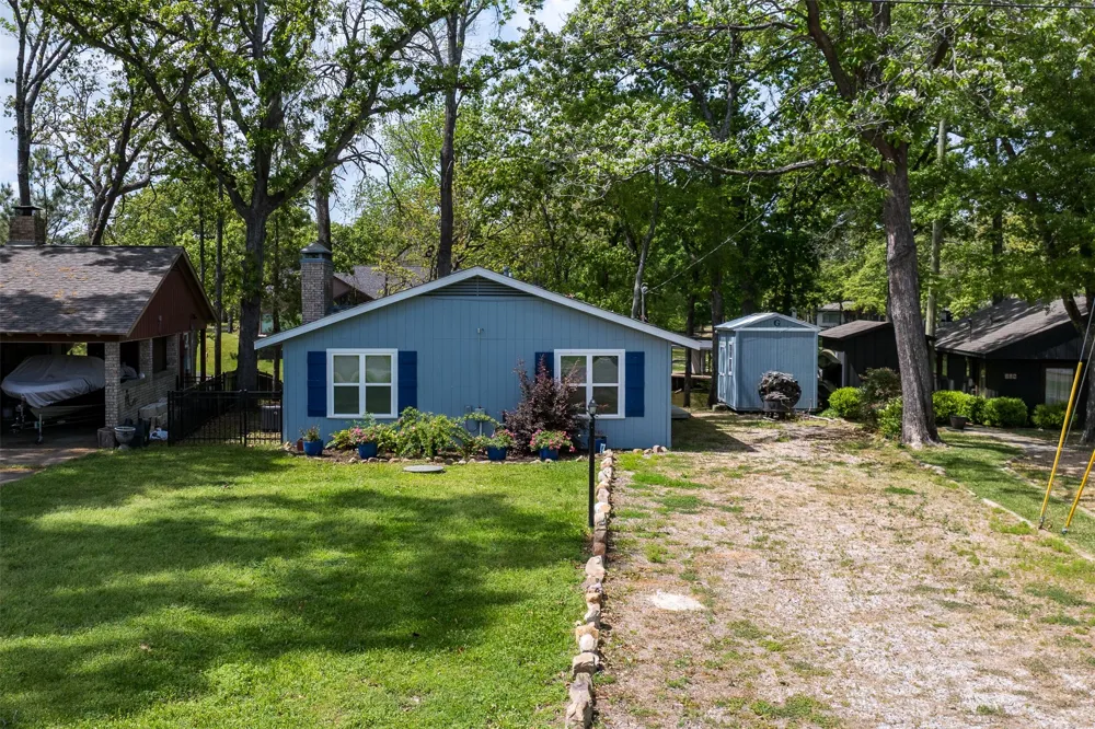 112 Greenwood Drive Trinidad, TX 75163