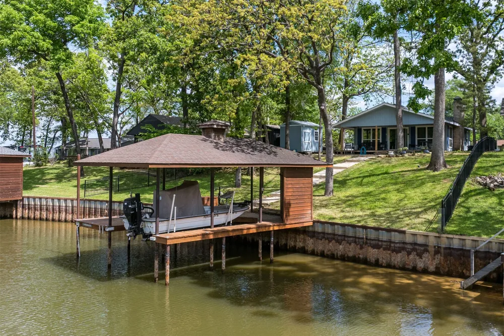 112 Greenwood Drive Trinidad, TX 75163