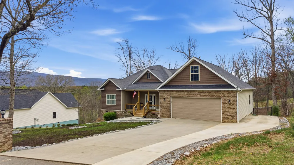 271 Mountain Shadow Drive Evensville, TN 37332