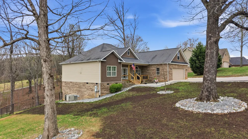 271 Mountain Shadow Drive Evensville, TN 37332