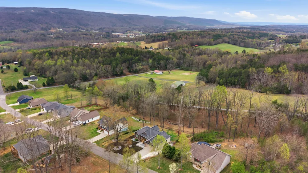 271 Mountain Shadow Drive Evensville, TN 37332