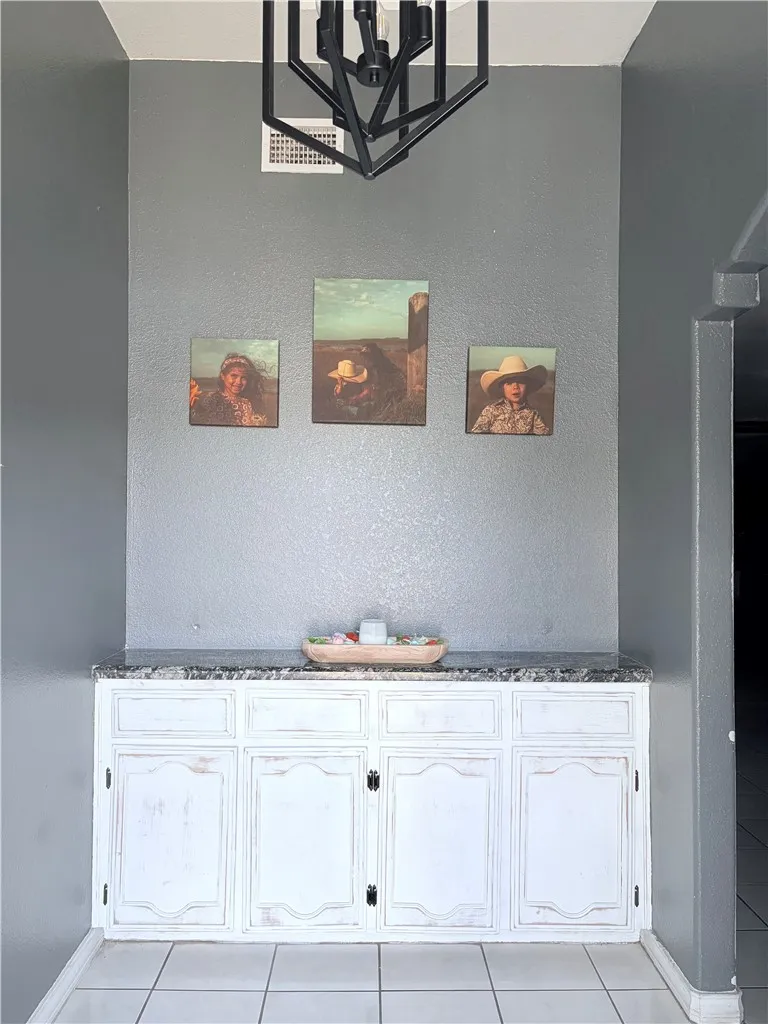 614 Cactus Alice, TX 78332