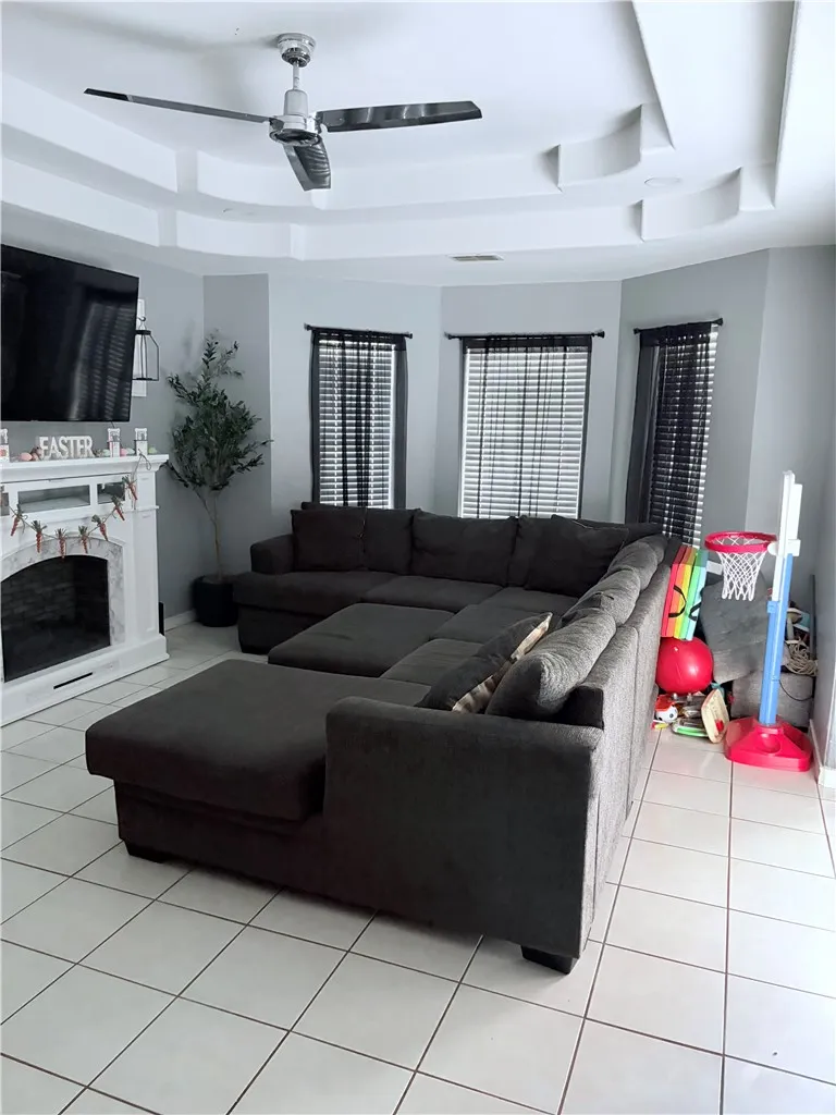 614 Cactus Alice, TX 78332