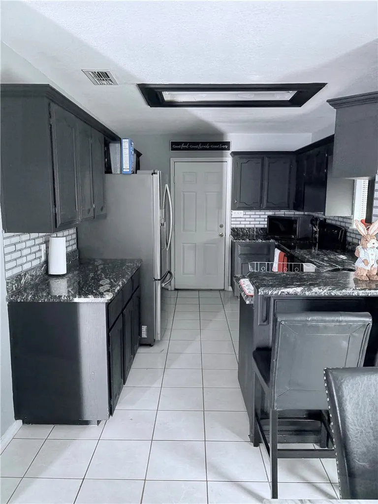614 Cactus Alice, TX 78332