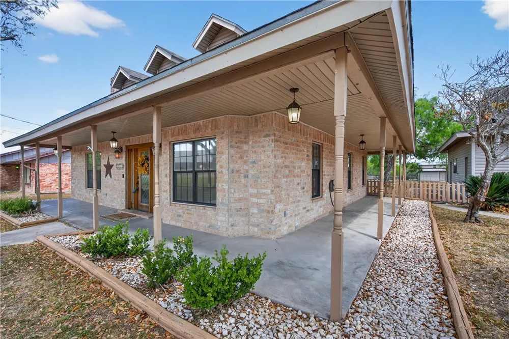 5320 County Road 73a Robstown, TX 78380