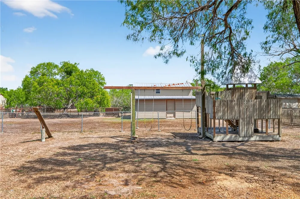 5320 County Road 73a Robstown, TX 78380