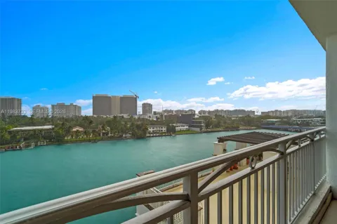9751 E Bay Harbor Dr #6C