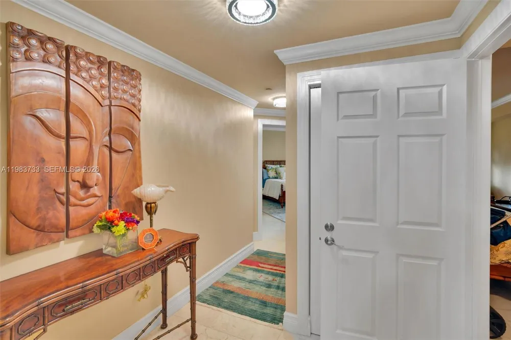 9751 E Bay Harbor Dr #6C Bay Harbor Islands, FL 33154