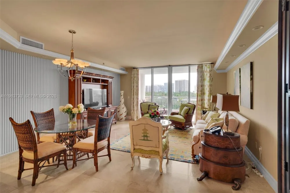 9751 E Bay Harbor Dr #6C Bay Harbor Islands, FL 33154
