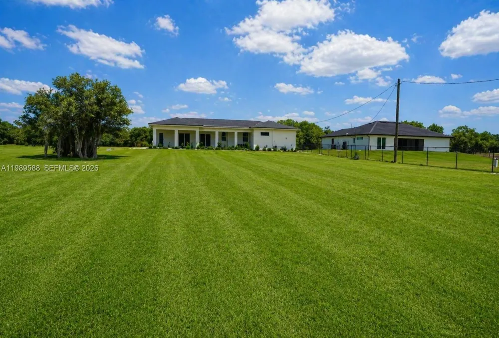 1715 McArthur Ave Lehigh Acres, FL 33972