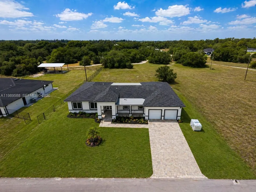 1715 McArthur Ave Lehigh Acres, FL 33972