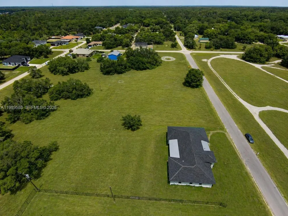 1715 McArthur Ave Lehigh Acres, FL 33972