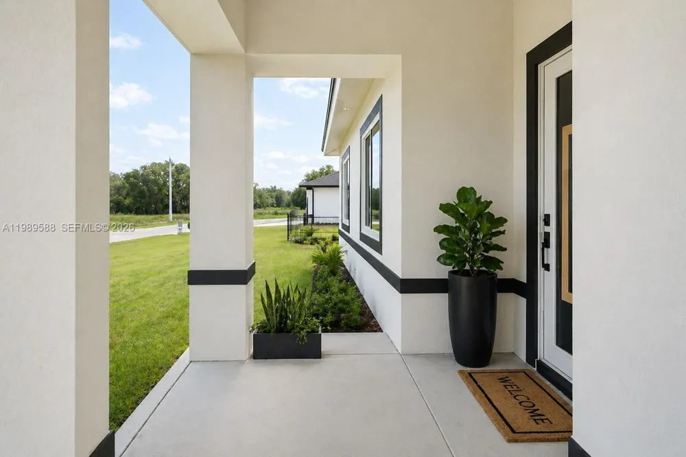 1715 McArthur Ave Lehigh Acres, FL 33972