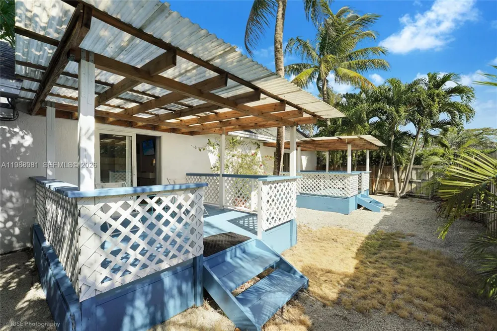 212 SW 1st Ave Hallandale Beach, FL 33009