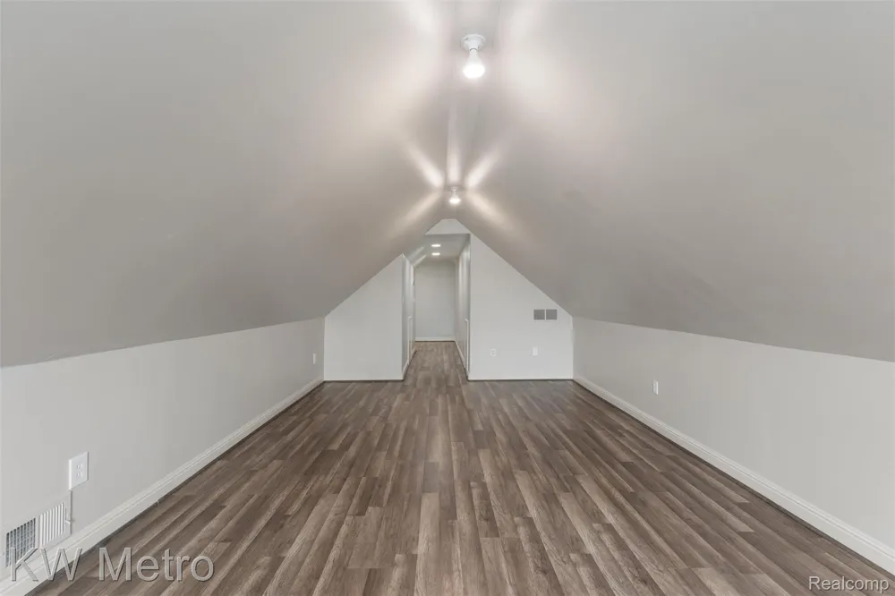 65884 Windrose Court Ray Township, MI 48096