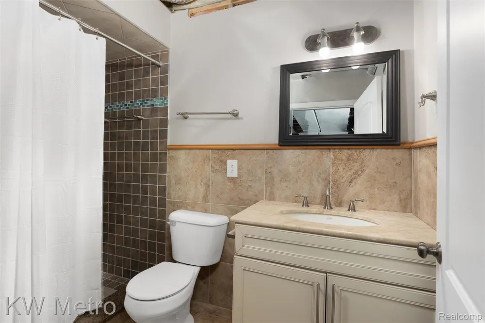 65884 Windrose Court Ray Township, MI 48096