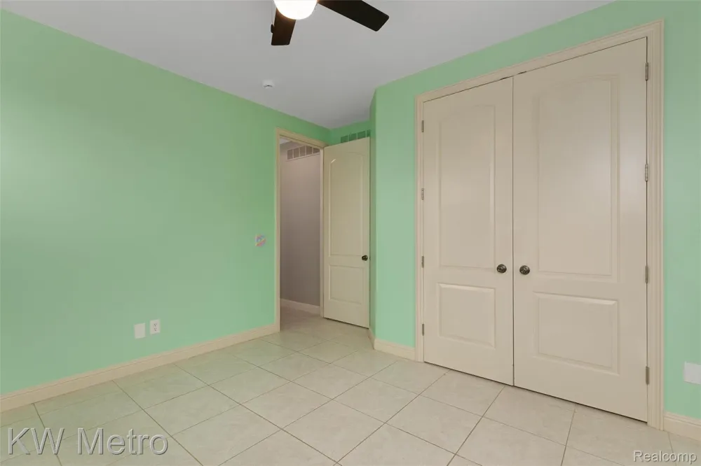 65884 Windrose Court Ray Township, MI 48096