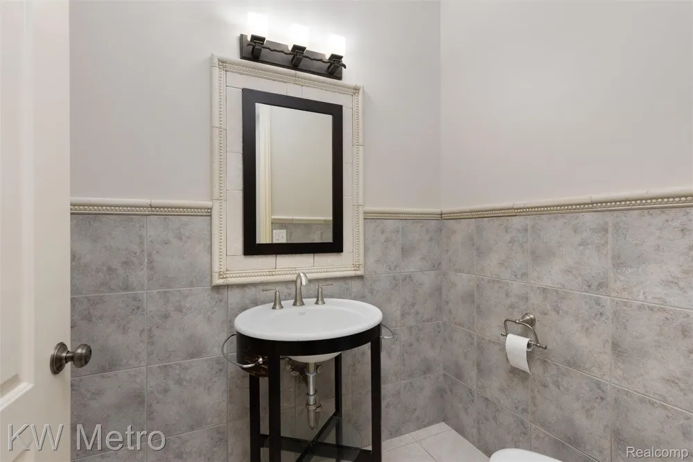 65884 Windrose Court Ray Township, MI 48096